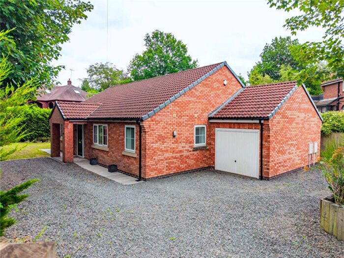 3 Bedroom Bungalow For Sale In Byron Crescent, Ravenshead, Nottingham, Nottinghamshire, NG15