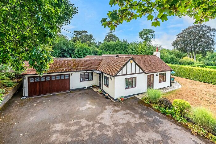 4 Bedroom Bungalow For Sale In Rockfield Road, Oxted, RH8
