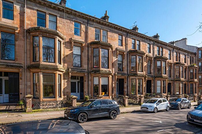 2 Bedroom Apartment For Sale In Athole Gardens, Dowanhill, Glasgow, G12