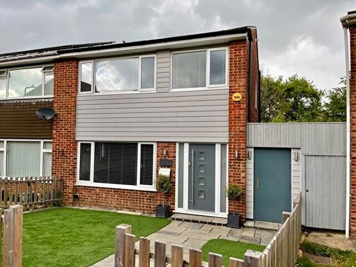 3 Bedroom Semi-Detached House To Rent In Halstead Walk, Allington, ME16