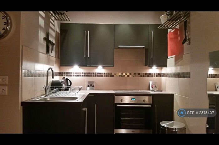 1 Bedroom Flat To Rent In Yeaman Place, Edinburgh, EH11