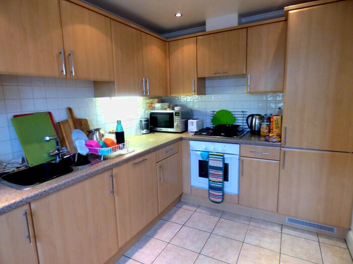 1 Bedroom Flat To Rent In Sarum Terrace, Bow Common Lane, London, E3