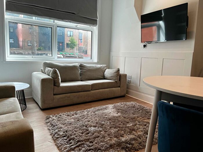 1 Bedroom Flat To Rent In Luxury Bed Student Apartment - Lenton, NG7