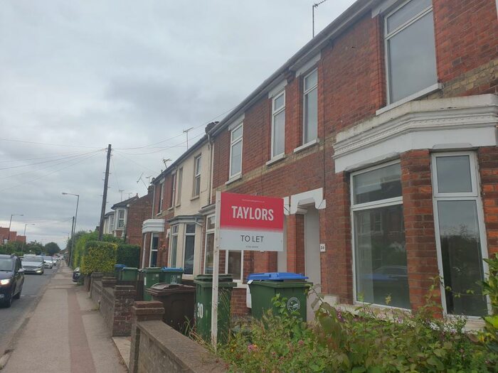 3 Bedroom Terraced House To Rent In Southside, HP20