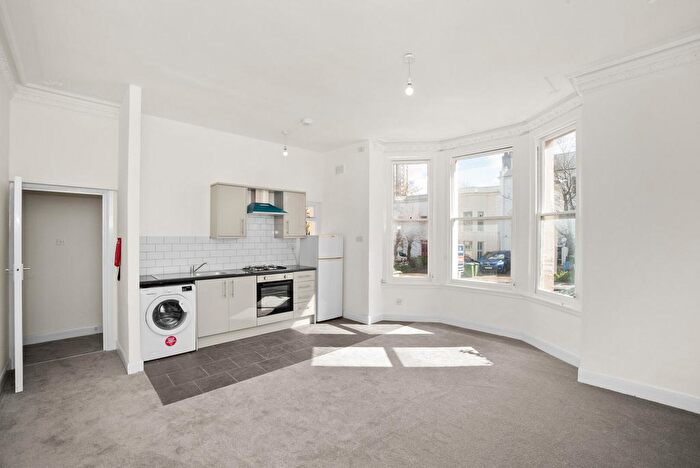 1 Bedroom Flat To Rent In Burrage Road, London, SE18