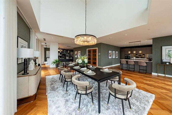 3 Bedroom Apartment For Sale In East Tower, Deansgate Square, M15