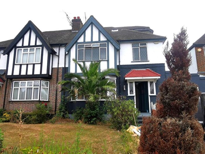 4 Bedroom Semi-Detached House To Rent In St. Margarets Road, Edgware, Greater London, HA8