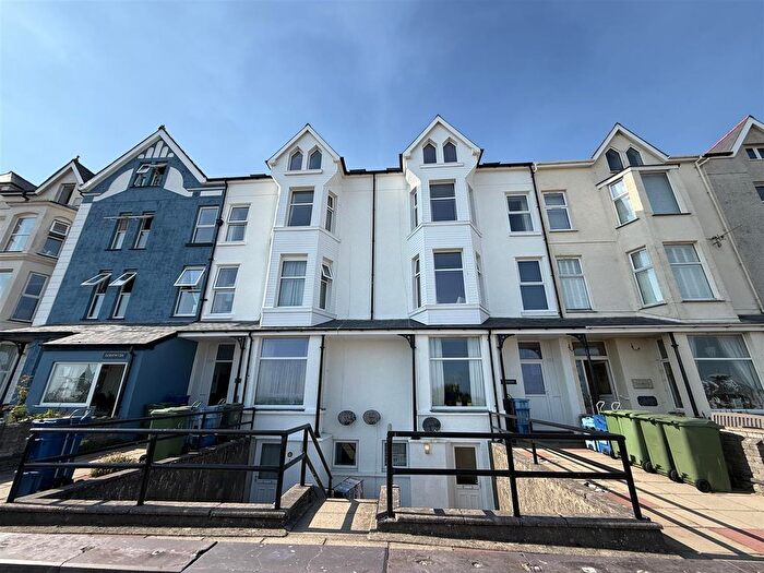 2 Bedroom Flat To Rent In Victoria Parade, Pwllheli, LL53