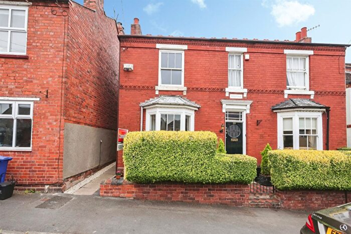 2 Bedroom Semi-Detached House For Sale In Yardley Street, Stourbridge, DY9