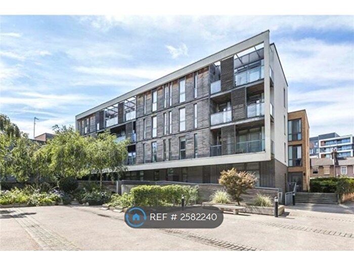 2 Bedroom Flat To Rent In Union Park, Greenwich, SE10