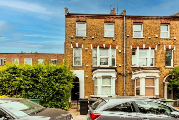 Studio To Rent In Archway Road, Highgate, N6