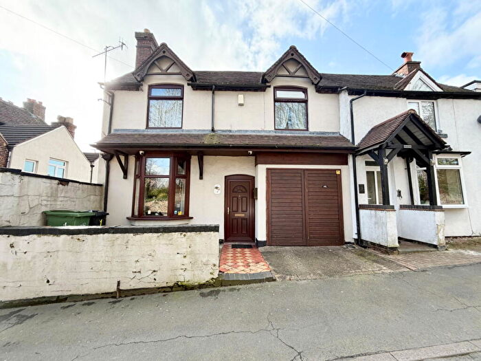 3 Bedroom Semi Detached House For Sale In North Street, Brierley Hill, DY5