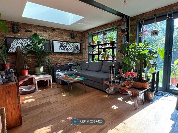 2 Bedroom Flat To Rent In Fairthorn Road, London, SE7