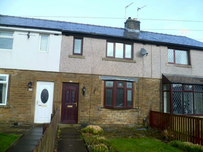 3 Bedroom Town House To Rent In Bradford Road, Clayton, Bradford, BD14