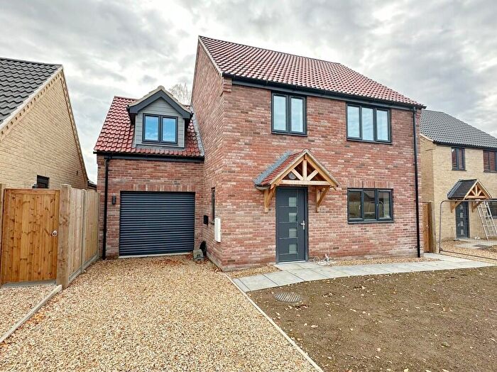 4 Bedroom Detached House To Rent In Academy Close, Necton, PE37