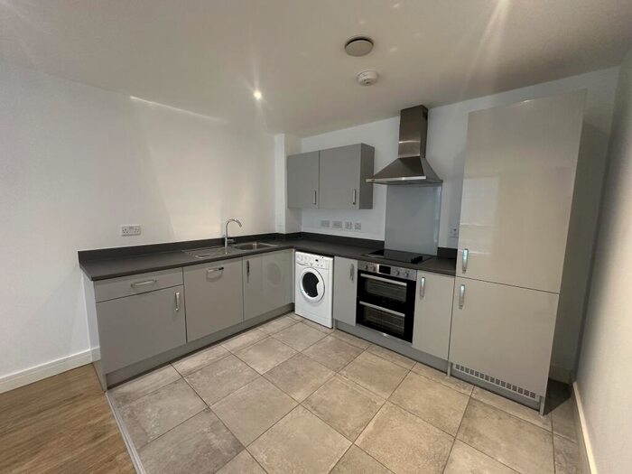 2 Bedroom Apartment To Rent In New Walk Place, Leicester, LE1