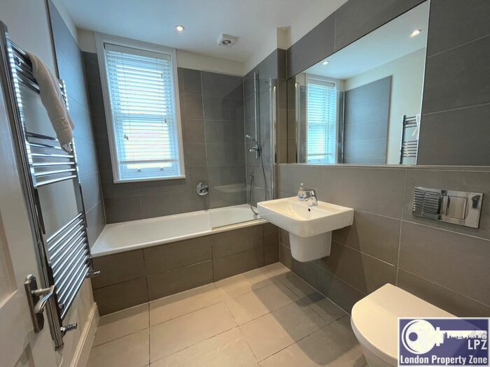 1 Bedroom Flat To Rent In Hamlet Garden, Ravenscourt Park, Hammersmith, W6