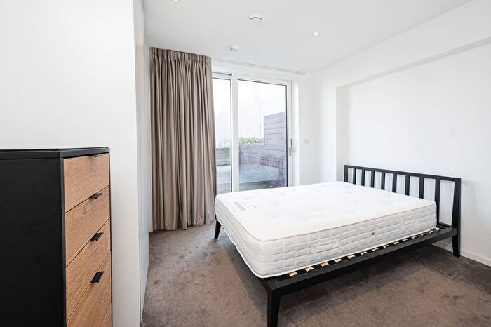 2 Bedroom Flat To Rent In East Village, Stratford, London, E20