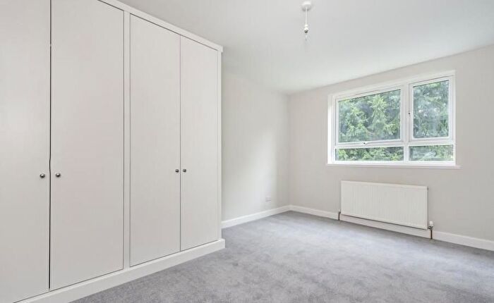 2 Bedroom Flat To Rent In St. Johns Wood Park, St John's Wood, London, NW8