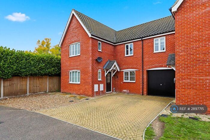 4 Bedroom Semi Detached House To Rent In Alice Parkins Close, Hadleigh, Ipswich, IP7