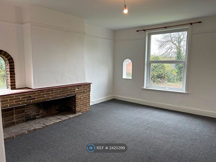 2 Bedroom Flat To Rent In Glenavon House, Kings Norton, Birmingham, B38