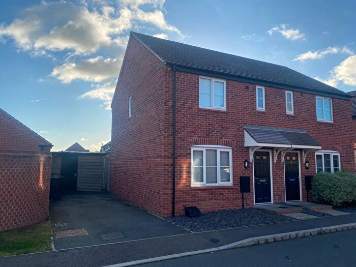 3 Bedroom Property To Rent In Lumley Close, Derby, DE24
