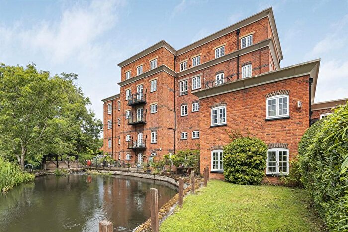 2 Bedroom Flat For Sale In Burghfield Mill, Dewe Lane, Burghfield, Reading, RG30