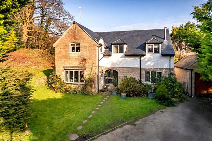 4 Bedroom Detached House For Sale In Station Road, Wickwar, GL12