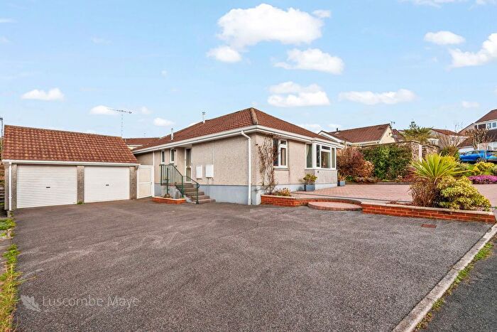 3 Bedroom Bungalow For Sale In Brakefield, South Brent, TQ10