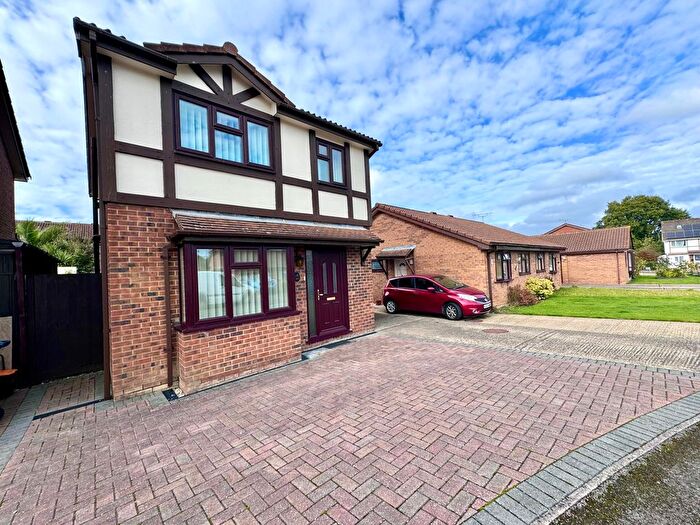 3 Bedroom Detached House To Rent In Grantley Close, Ashford, TN23