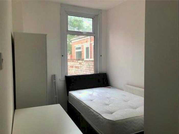 4 Bedroom Terraced House To Rent In Saint George's Road, Coventry, West Midlands, CV1