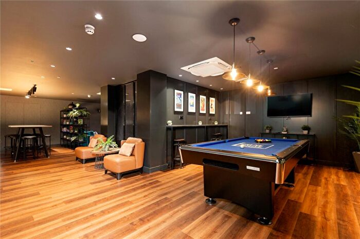 1 Bedroom Apartment To Rent In Irene House, Balham High Road, London, SW12