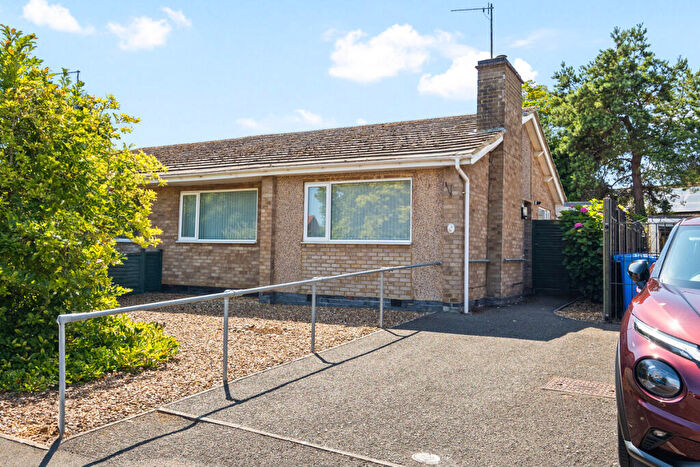 2 Bedroom Semi-Detached Bungalow For Sale In Thurburn Close, Little Cransley, NN14