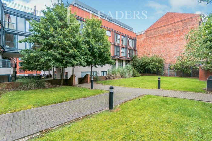 2 Bedroom Apartment To Rent In Avoca Court, Moseley Road, B12