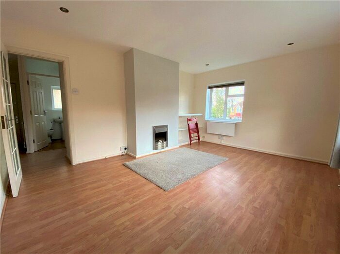 1 Bedroom Flat To Rent In Diamond Road, Ruislip, HA4