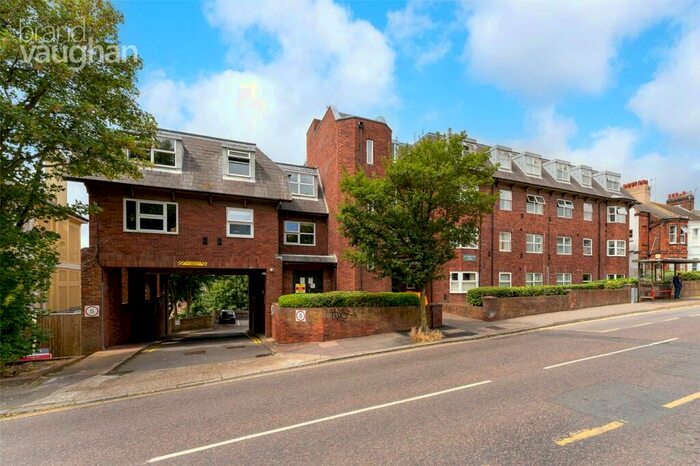 2 Bedroom Flat To Rent In Ditchling Road, Brighton, East Sussex, BN1