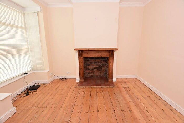 2 Bedroom Terraced House To Rent In St. Marys Road, Smethwick, B67