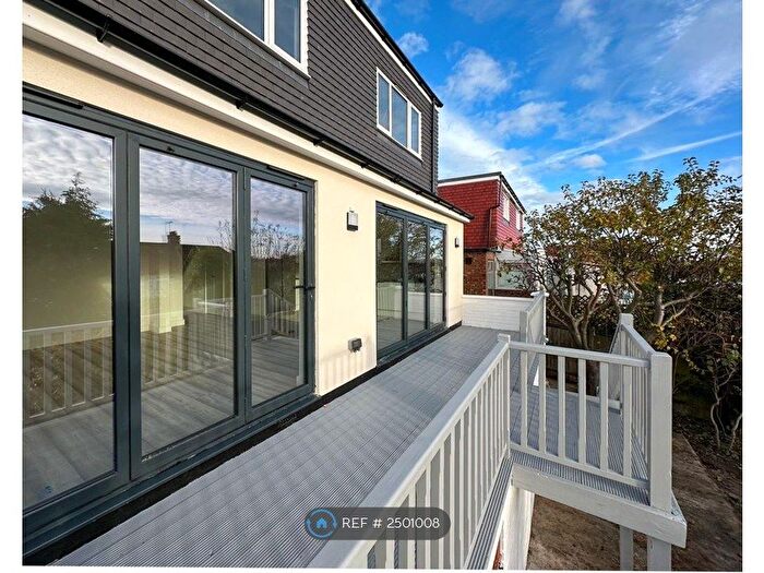 4 Bedroom Semi-Detached House To Rent In Eversleigh Road, Barnet, EN5