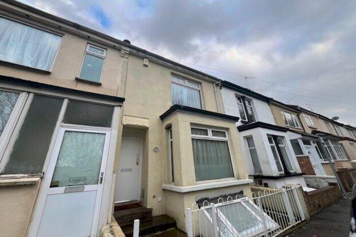 3 Bedroom Terraced House To Rent In Rosebery Road, Gillingham, ME7