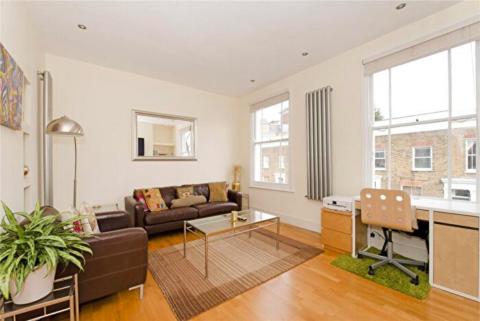 2 Bedroom Flat To Rent In Mitchison Road, Islington, N1