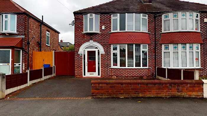 6 Bedroom Semi Detached House To Rent In Heaton Road, Withington, Manchester, M20