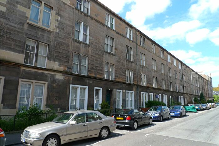 2 Bedroom Flat To Rent In Montague Street, Newington, Edinburgh, EH8