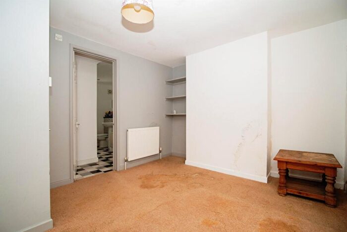 3 Bedroom Terraced House For Sale In Bath Street, Weymouth, DT4