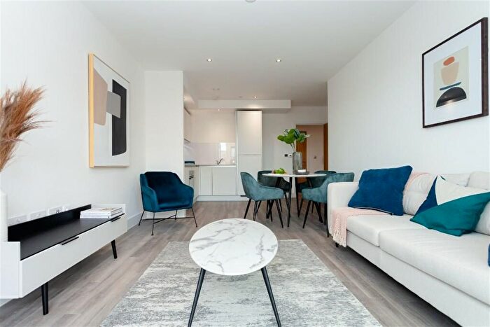 Studio To Rent In Thames Road, E16