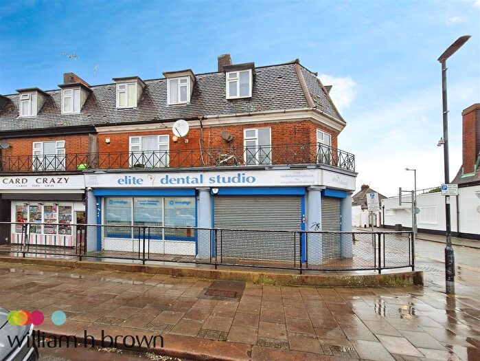 3 Bedroom Flat To Rent In Civic Square, Tilbury, RM18
