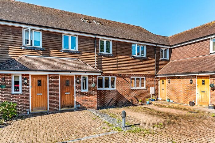 3 Bedroom Terraced House For Sale In High Street, Edenbridge, Kent, TN8