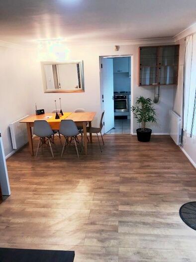 3 Bedroom Flat To Rent In Kent Wharf, Laburnum Street, Hackney, E2