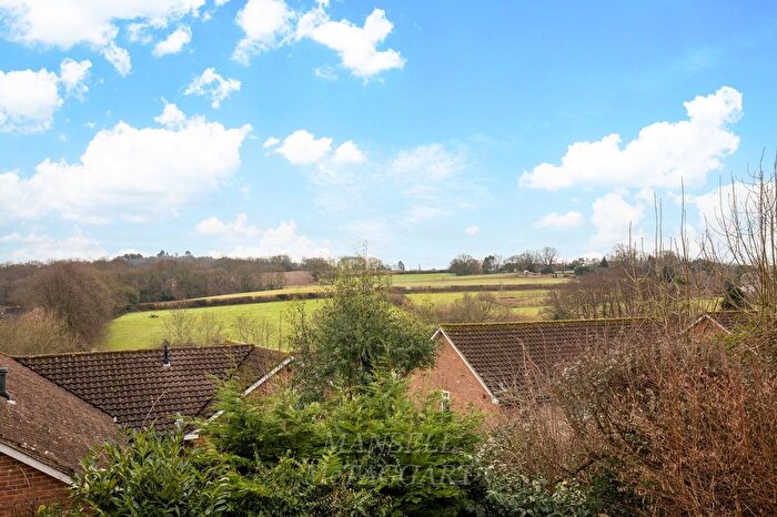 3 Bedroom Semi-Detached House For Sale In Willow Ridge, Turners Hill, RH10