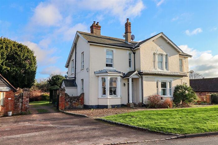 1 Bedroom Flat For Sale In Durbans Road, Wisborough Green, Billingshurst, RH14