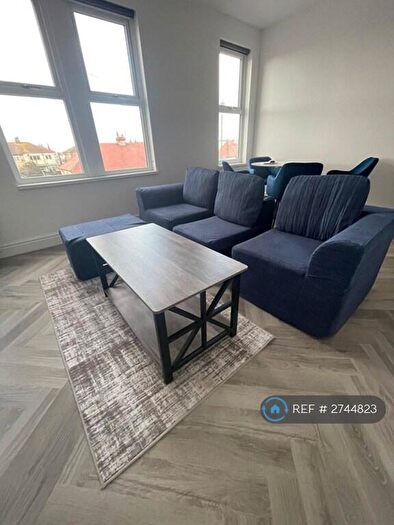 2 Bedroom Flat To Rent In Beach Road, Thornton-Cleveleys, FY5